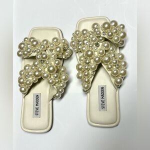 Steve Madden EUC Duri Imitation Pearl Slide Sandals Crystal Embellishments Sz 6